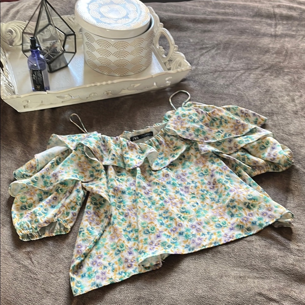 Zara Floral Off-Shoulder Ruffled Top, Size Medium